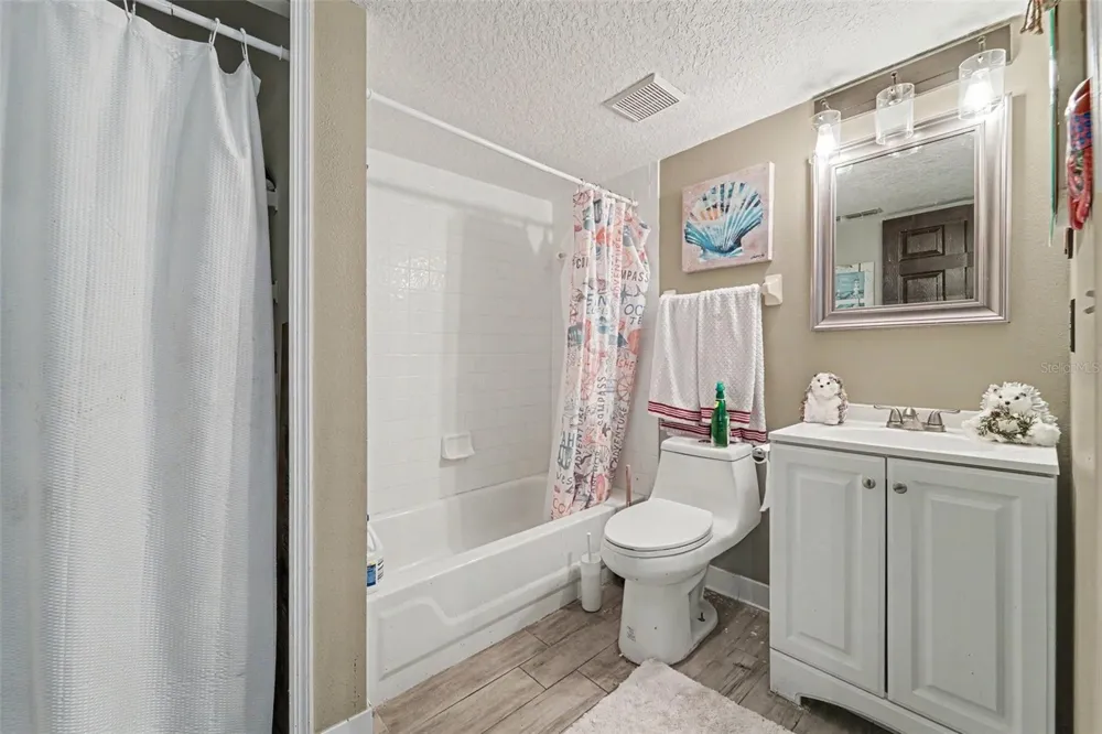 2405 ABALONE BOULEVARD Orlando, FL 32833