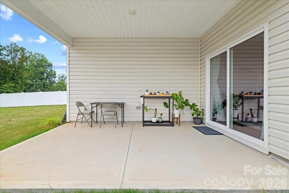 144 BABBLING BROOK DRIVE Clayton, NC 27520