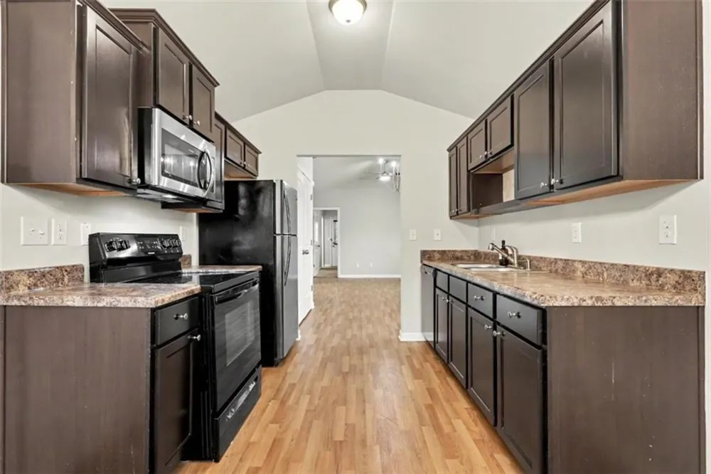 2362 Glebe Court Hampton, GA 30228