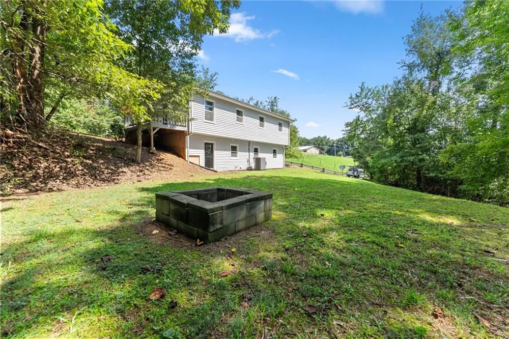 31 S Wind Drive Dahlonega, GA 30533