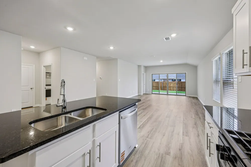 2132 Longchamp Lane Seagoville, TX 75159