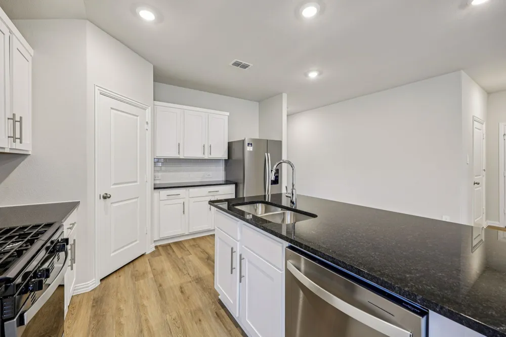 2132 Longchamp Lane Seagoville, TX 75159