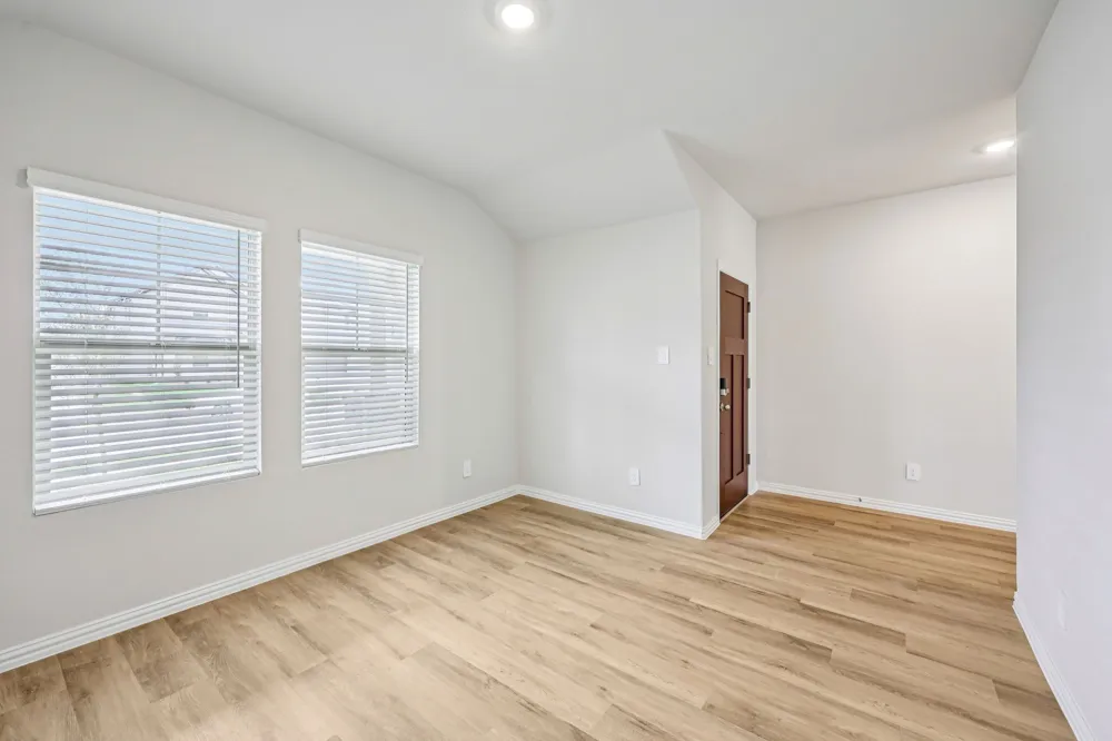 2132 Longchamp Lane Seagoville, TX 75159