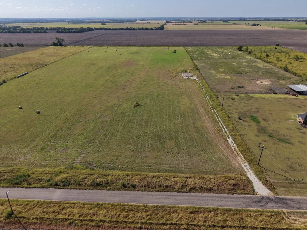 1989 Hunsucker Road Ferris, TX 75152