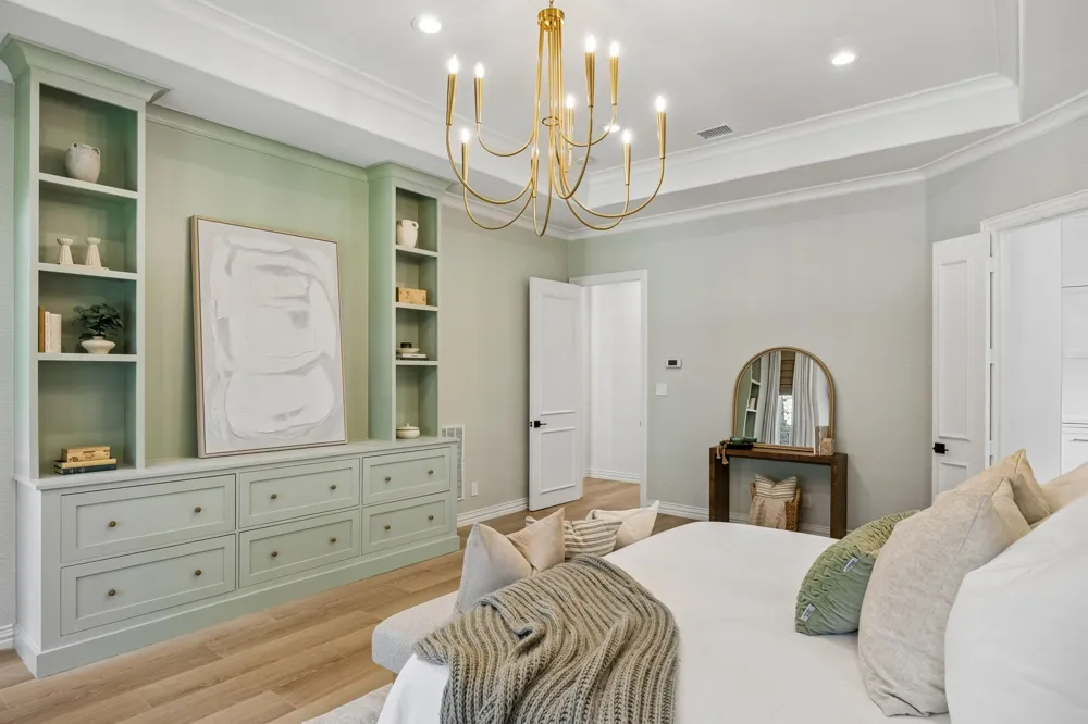 6823 Lakehurst Avenue Dallas, TX 75230