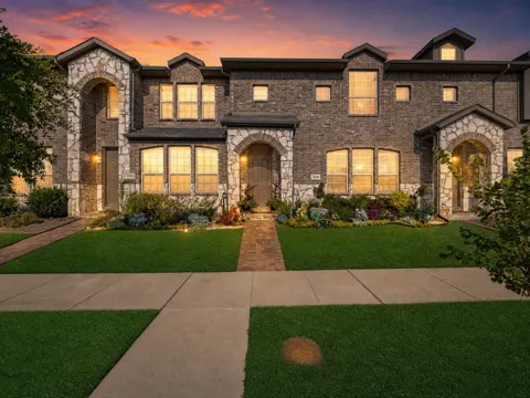 3049 Solana Circle