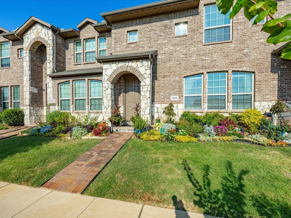3049 Solana Circle Denton, TX 76207