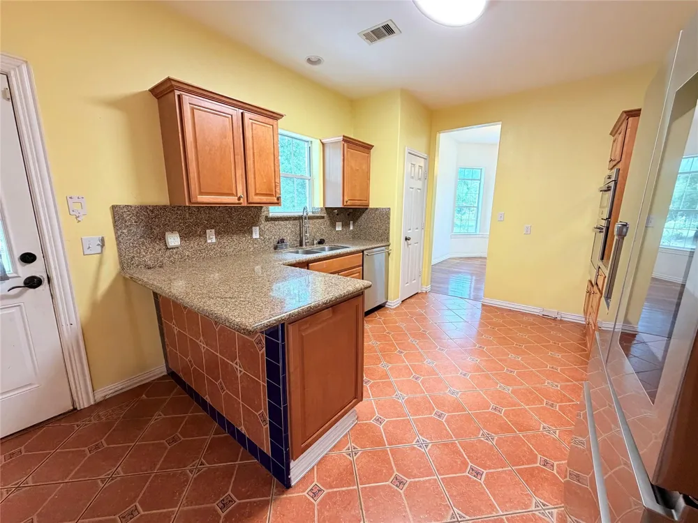 19352 Kolyma Porter, TX 77365