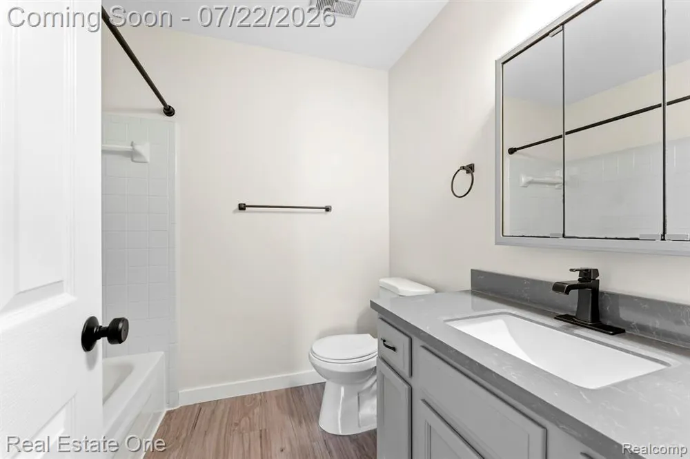15588 Dupage Boulevard Taylor, MI 48180