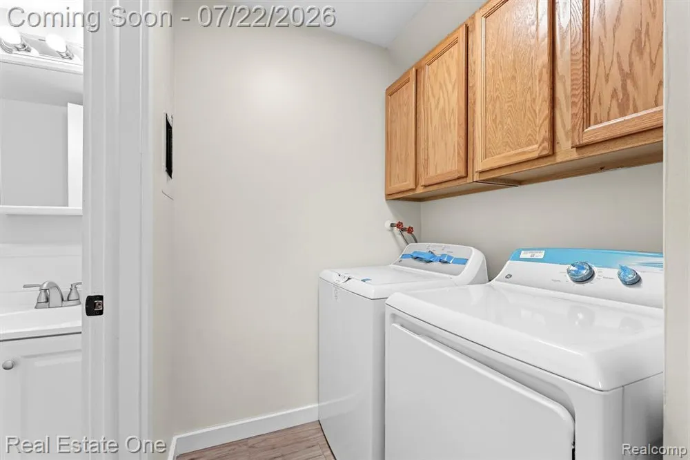 15588 Dupage Boulevard Taylor, MI 48180