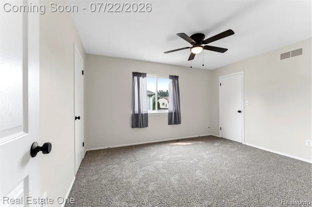 15588 Dupage Boulevard Taylor, MI 48180