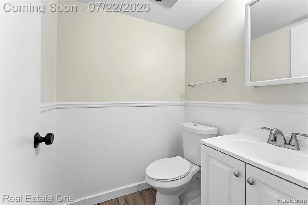 15588 Dupage Boulevard Taylor, MI 48180