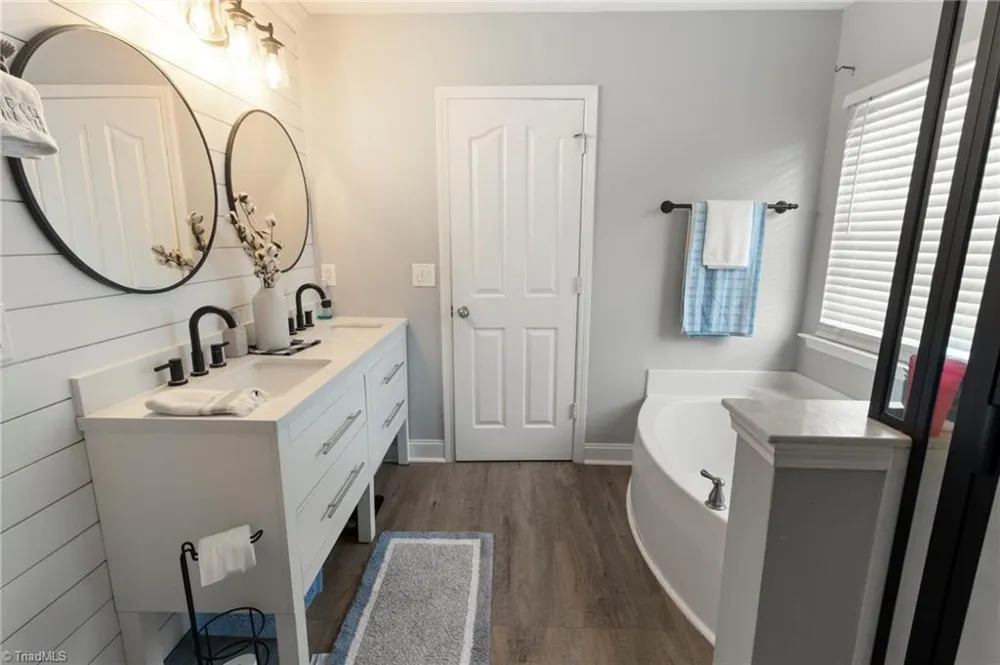 4304 Mary Point Road Monroe, NC 28110
