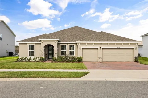 4924 GOLDEN ZENITH WAY