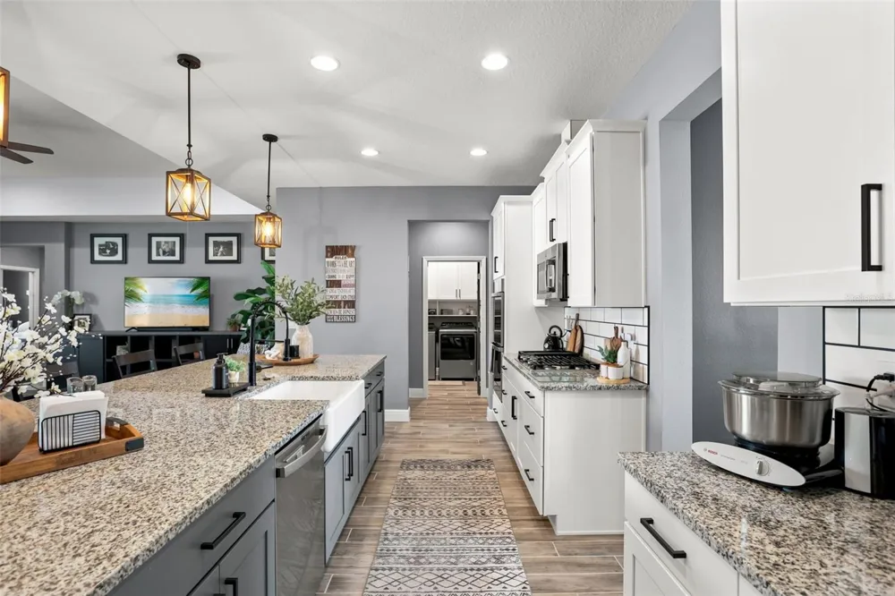 4924 GOLDEN ZENITH WAY Mount Dora, FL 32757