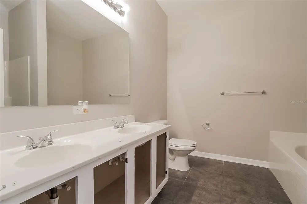 1117 SPRUCE RIDGE COURT Minneola, FL 34715