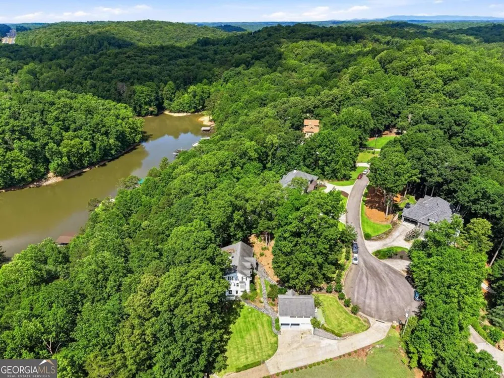 380 Fredricks CV Dawsonville, GA 30534