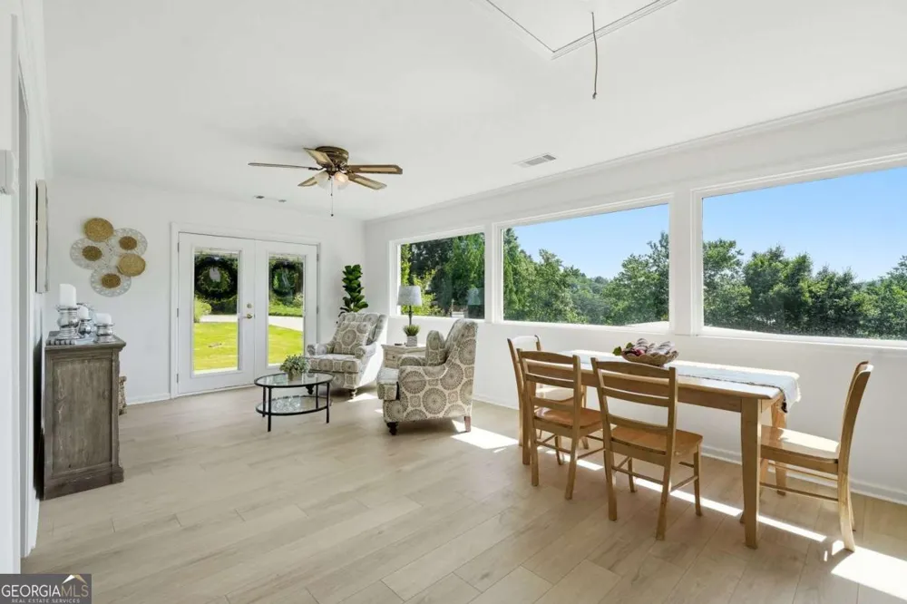 380 Fredricks CV Dawsonville, GA 30534
