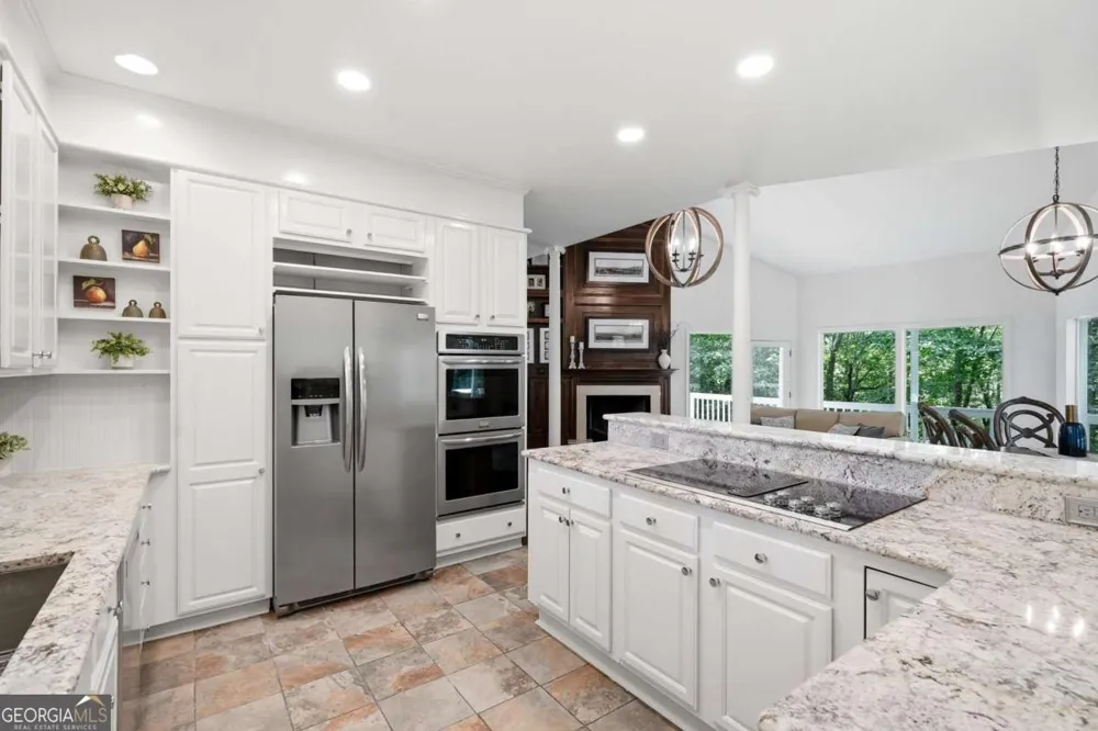 380 Fredricks CV Dawsonville, GA 30534