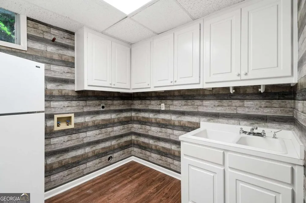 380 Fredricks CV Dawsonville, GA 30534