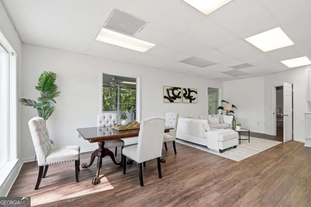 380 Fredricks CV Dawsonville, GA 30534
