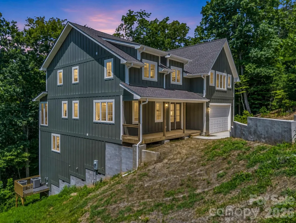50 Stone Crest Mountain Drive Black Mountain, NC 28711