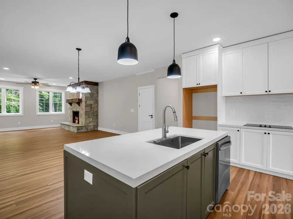50 Stone Crest Mountain Drive Black Mountain, NC 28711