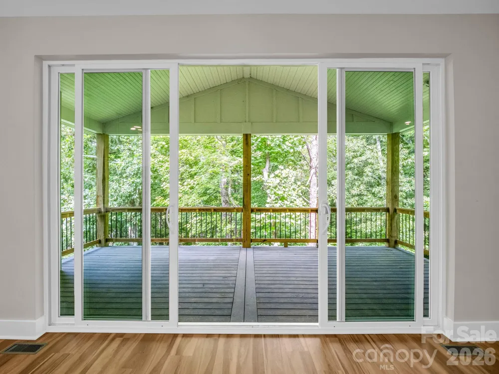 50 Stone Crest Mountain Drive Black Mountain, NC 28711