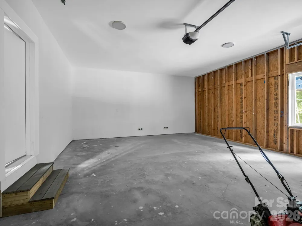 50 Stone Crest Mountain Drive Black Mountain, NC 28711