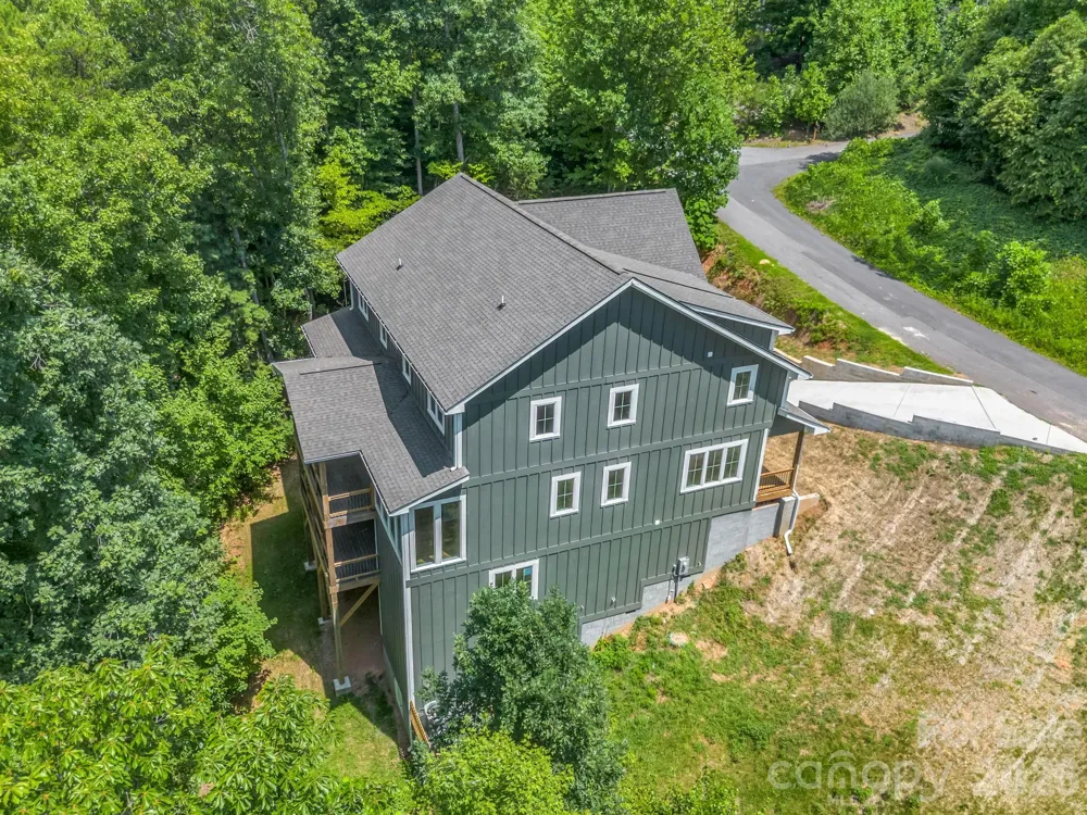 50 Stone Crest Mountain Drive Black Mountain, NC 28711