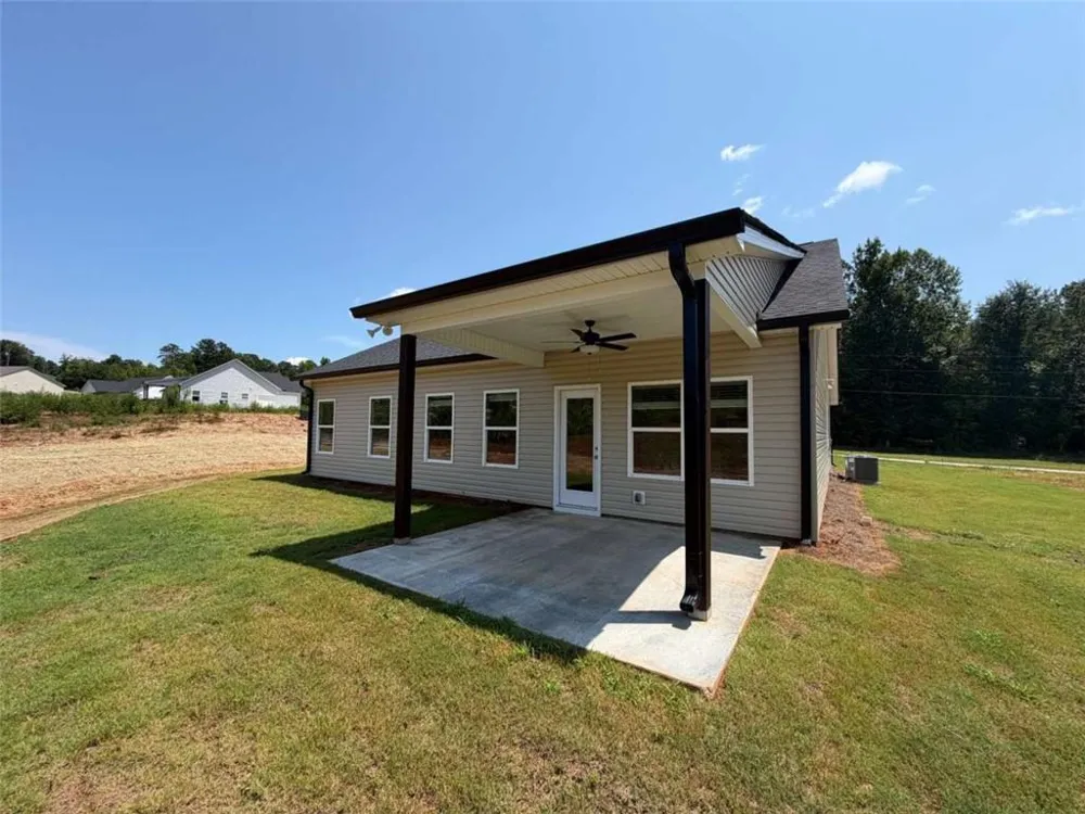 653 Dortch Road Eastanollee, GA 30538