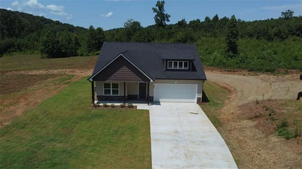 653 Dortch Road Eastanollee, GA 30538