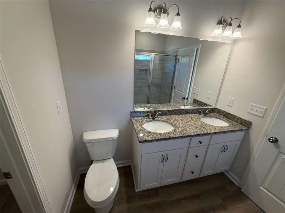 653 Dortch Road Eastanollee, GA 30538