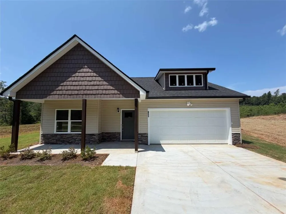 653 Dortch Road Eastanollee, GA 30538