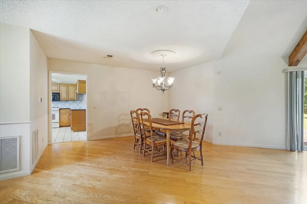 5393 State Highway 5 Van Alstyne, TX 75495