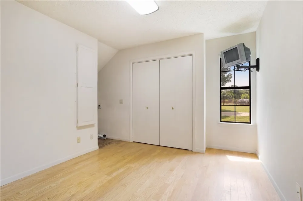5393 State Highway 5 Van Alstyne, TX 75495
