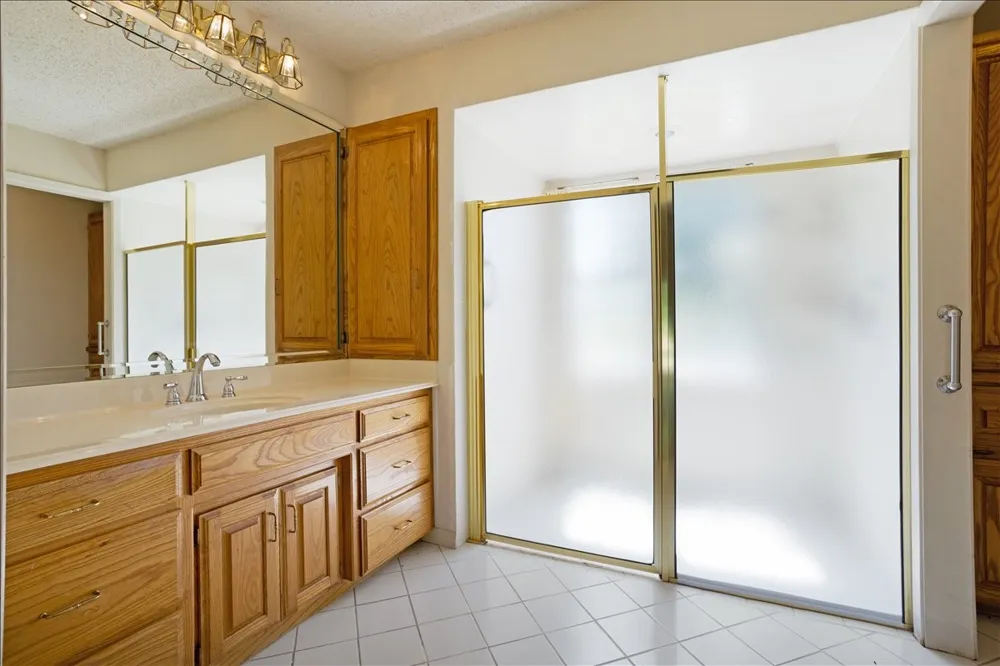 5393 State Highway 5 Van Alstyne, TX 75495