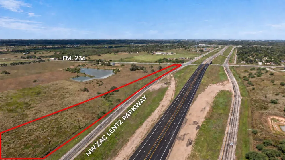18804 Nw Zac Lentz Parkway Victoria, TX 77905