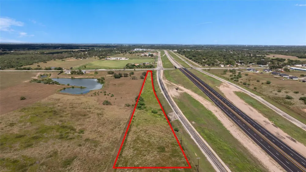 18804 Nw Zac Lentz Parkway Victoria, TX 77905