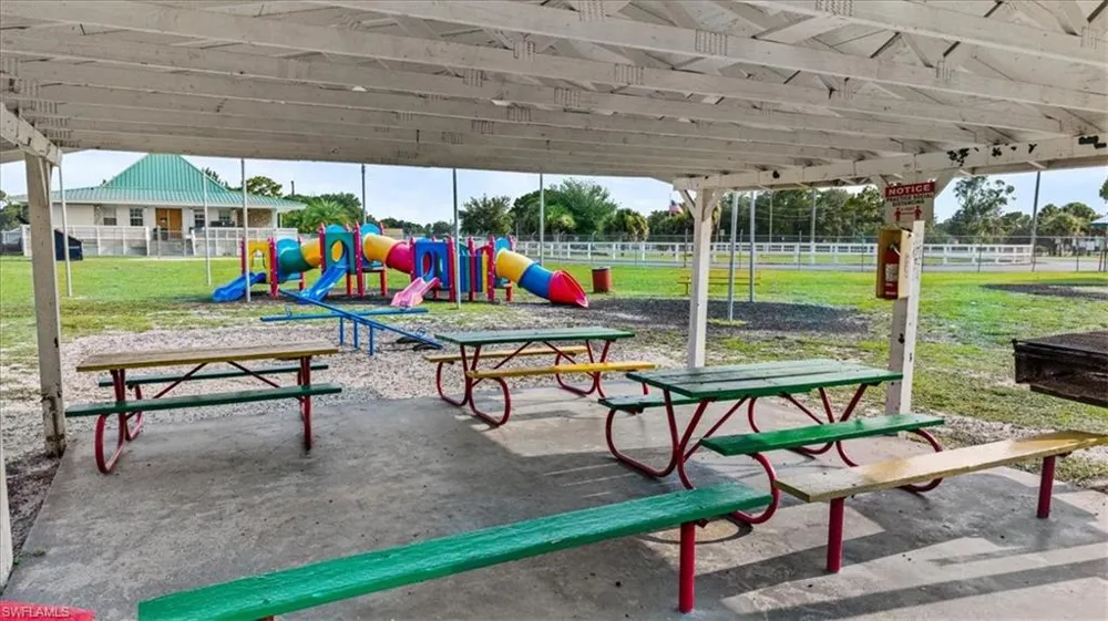 535 S Hacienda Street Clewiston, FL 33440