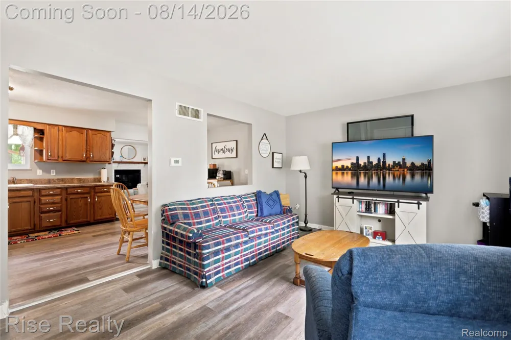 10215 W Frances Road Flushing Charter Township, MI 48433