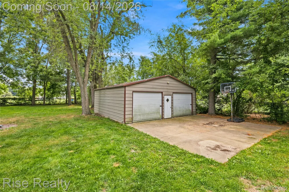 10215 W Frances Road Flushing Charter Township, MI 48433