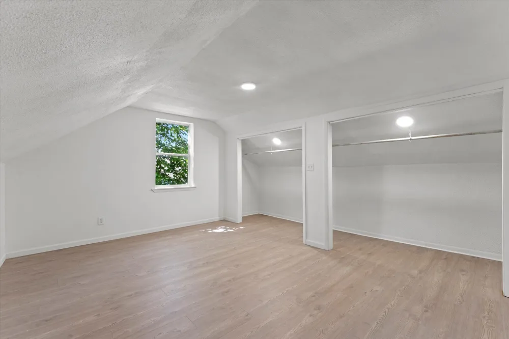 1118 Colfax Avenue Benton Harbor City, MI 49022