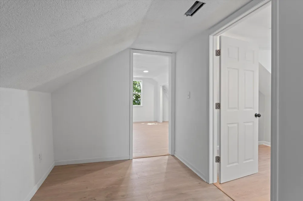 1118 Colfax Avenue Benton Harbor City, MI 49022