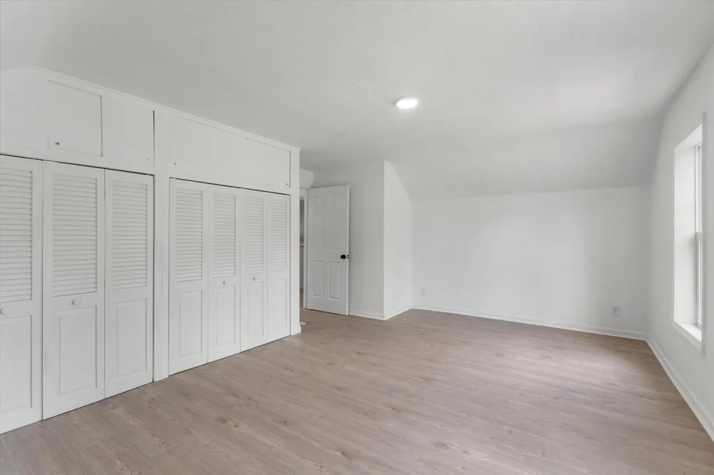 1118 Colfax Avenue Benton Harbor City, MI 49022