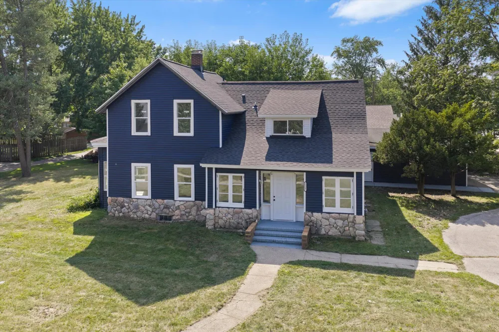 1118 Colfax Avenue Benton Harbor City, MI 49022