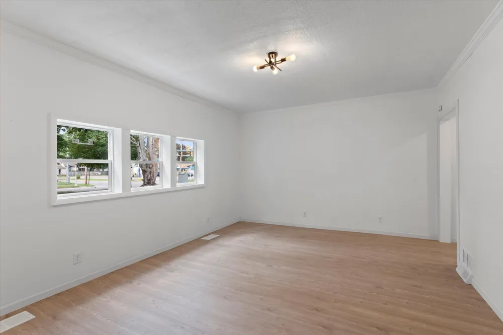 1118 Colfax Avenue Benton Harbor City, MI 49022