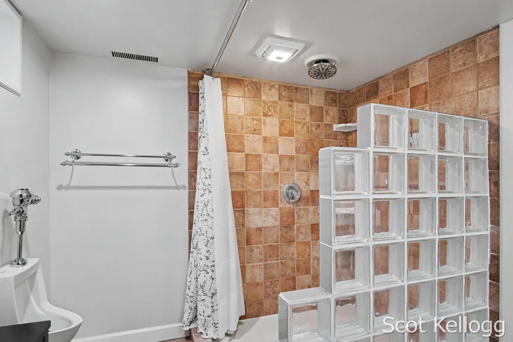 3468 Hubbard Street Heath Township, MI 49419