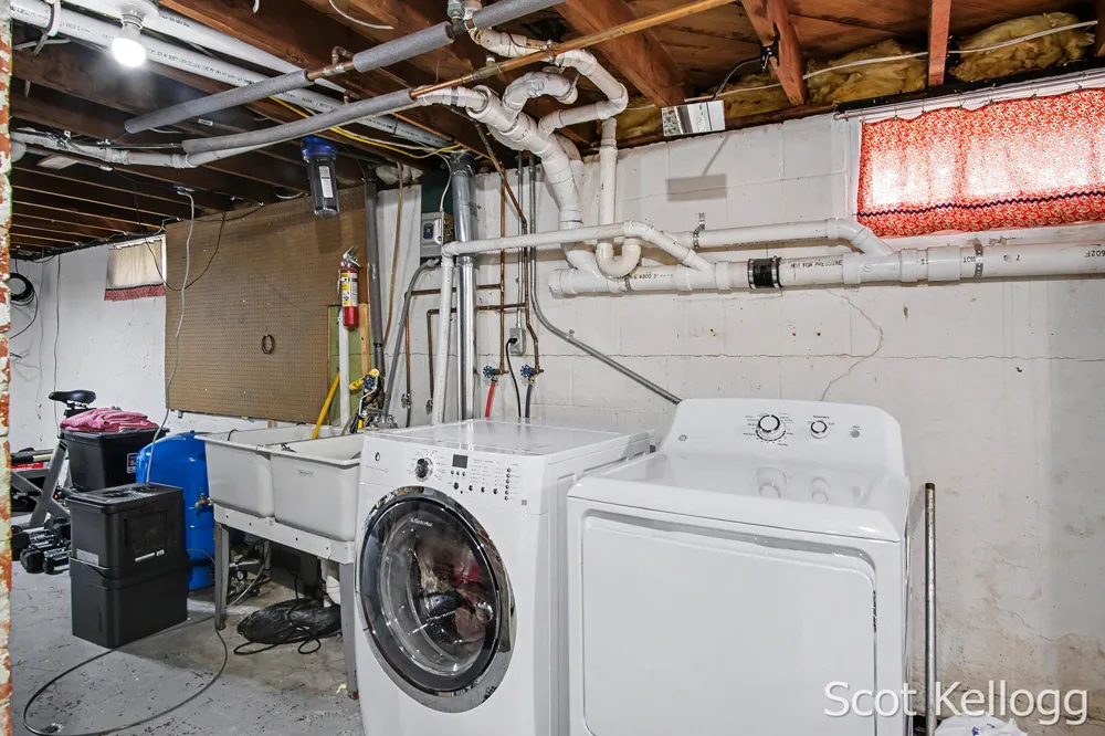 3468 Hubbard Street Heath Township, MI 49419