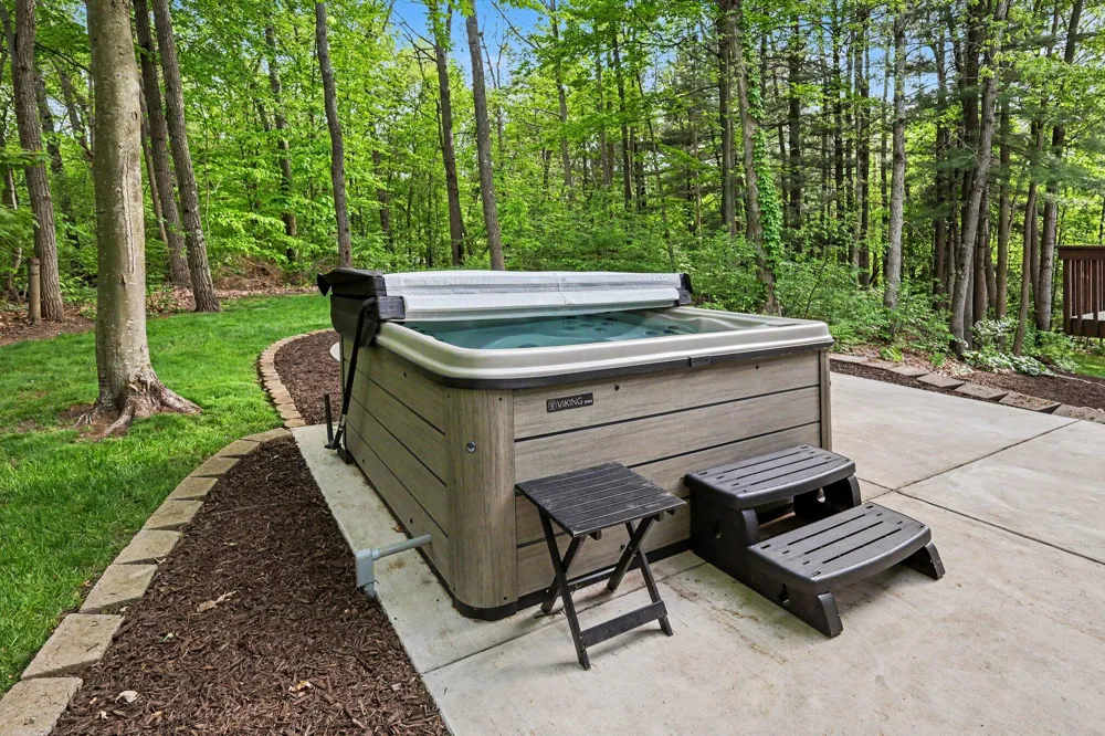 5224 Bonasa Drive NE Courtland Township, MI 49341